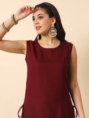 Wine solid round neck sleeveless straight calf length kurta 2