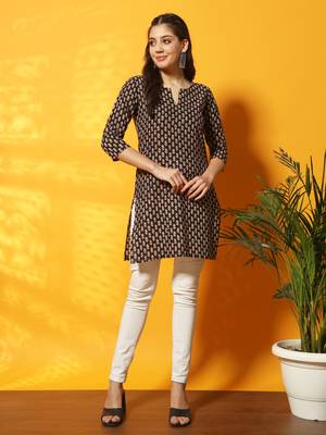 Black and maroon floral bagru printed tunic 5