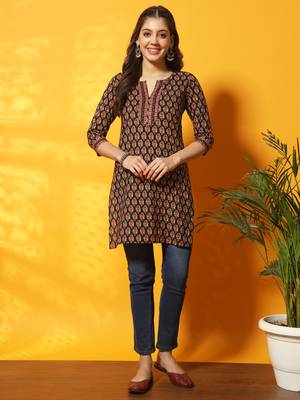 Black and multi floral bagru printed tunic 1