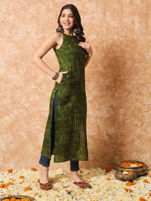 Pine green bandhani straight indo - western kurta 4