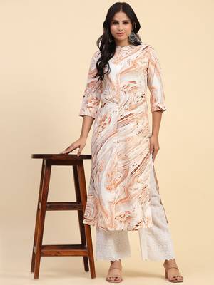 HollyHock casual kurti with 3/4 Sleeves and Geometric Pattern (Pure Crepe Fabric) 2