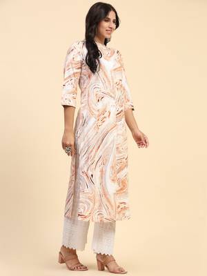 HollyHock casual kurti with 3/4 Sleeves and Geometric Pattern (Pure Crepe Fabric) 5