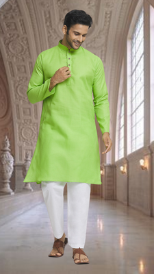 Green art silk kurta pyjama for men's 1