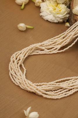 White Pearl Necklace with Small Bead Accents 3