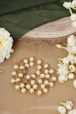 Stone Studded Necklace Set With White Pearl Drops 3