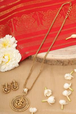 Ganpati Shaped Necklace Set 2