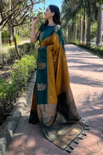 Gold Soft Silk Floral Border Contrast Zari Woven Saree