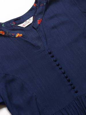 Blue floral ethnic kurta 3