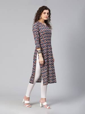 Navy blue and maroon printed straight kurta 3