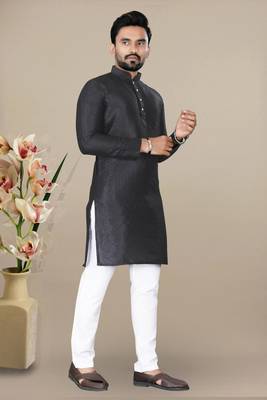 Black jacquard straight kurta with pyjama 3