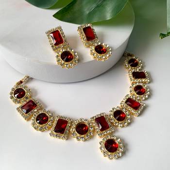 traditional stone studded necklace jewellery set  1