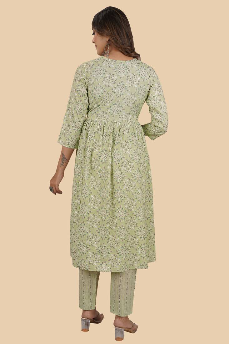 HollyHock Exclusive Embroidered Stitched New Style Nayra Cut Kurti set 