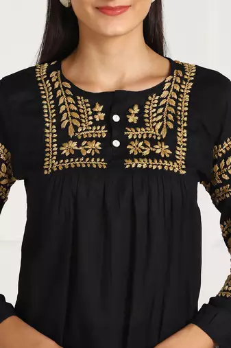 s cotton mulmul embroidered short kurti black