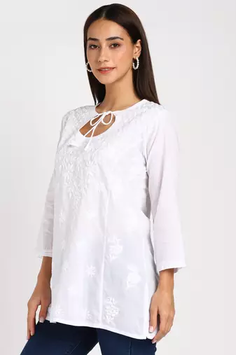 Vahson chikankari handcrafted lucknowi cotton short white kurta for women