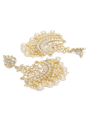 Laida gold plated handcrafted kundan studded crescent shaped chandbalis 4