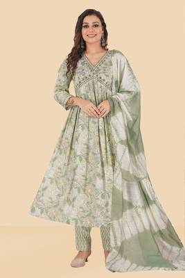 HollyHock Exclusive Embroidered Stitched New Style Alia Cut Kurti set  1