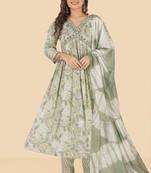 HollyHock Exclusive Embroidered Stitched New Style Alia Cut Kurti set 