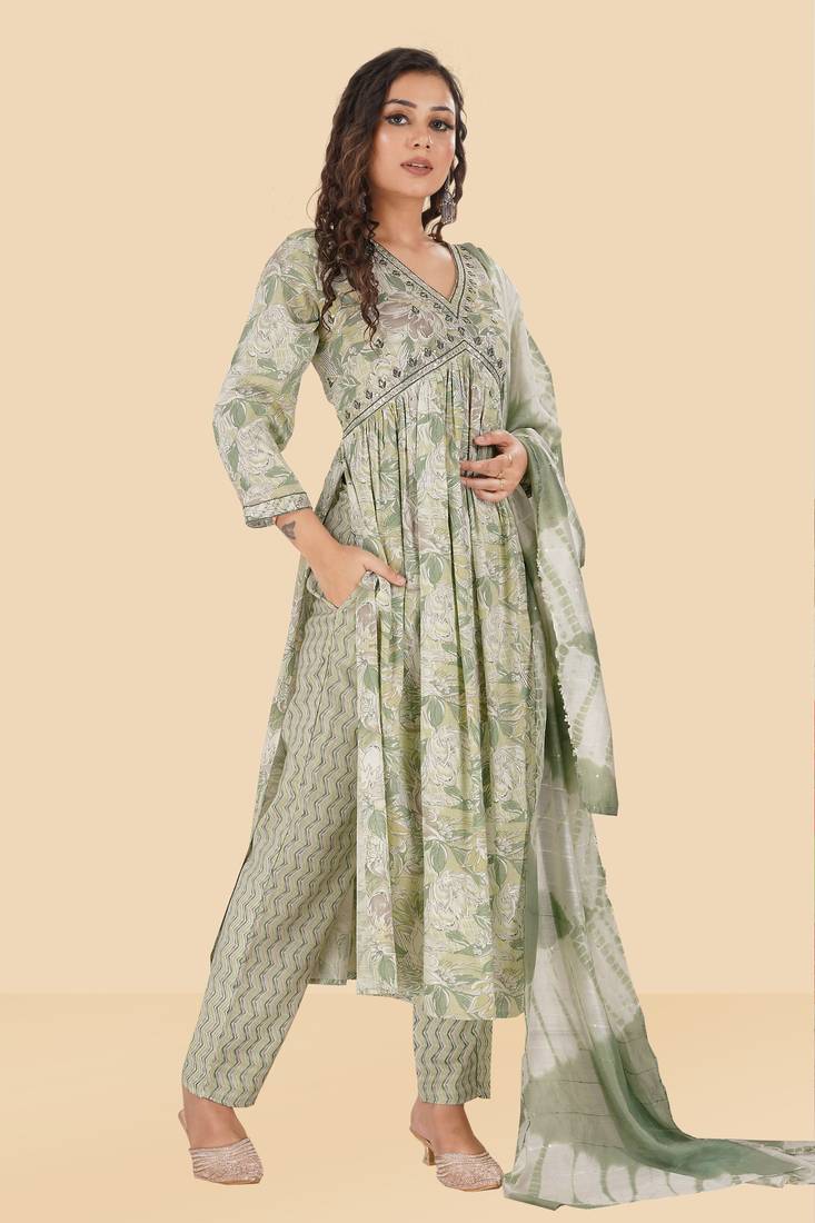 HollyHock Exclusive Embroidered Stitched New Style Alia Cut Kurti set 
