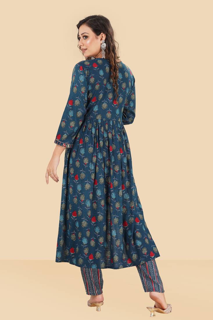 HollyHock Exclusive  Stitched New Style Alia Cut Kurti set 