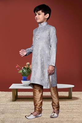 Boy's grey woven  kurta pyjama 4