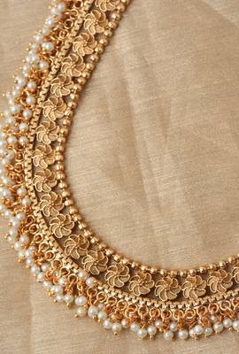 Gold Plated Necklace Set with Earrings and Maang Tikka 2