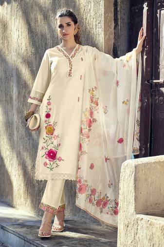  cream viscose silk fabric flowers embellished embroidered kurta with pant & dupatta
