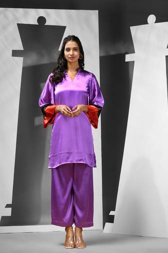 Violet satin kurta palazzo set with colourblocked cuffs