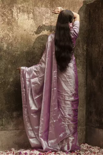 Lavender Shine Solid Handloom Tissuse Saree Without Blouse