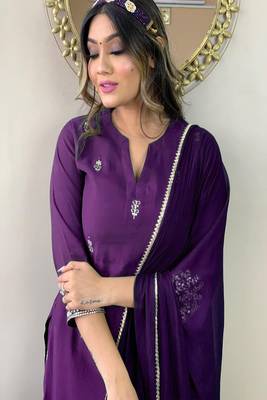 Violet rayon slub thread zari embroidery work kurta pant dupatta set 3