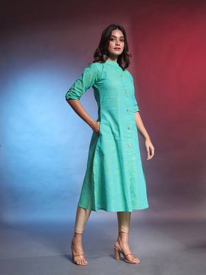 Secremanto green solid cotton a-line kurta 3