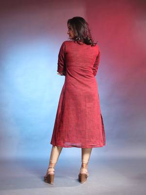 Dark red solid cotton a-line kurta 4