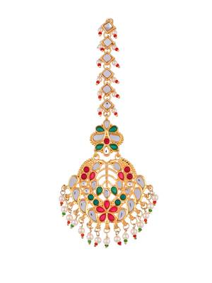 Gold-plated flower design kundan & pearl maang tikka 1