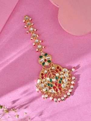 Gold-plated flower design kundan & pearl maang tikka 4