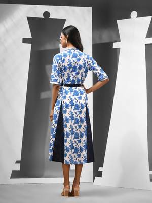 White cotton floral printed ethnic dress with panelled work 3