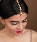 Yellow Gold Stone Studded Maang Tikka: Essential Wedding Accessory