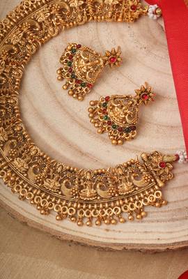 Gold Plated Jewelry Set With Laxmi 2