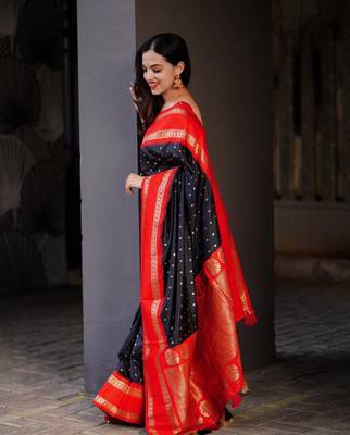 Black Red Woven silk Saree With Blouse 2