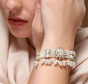 Kundan beaded chain bracelet 1