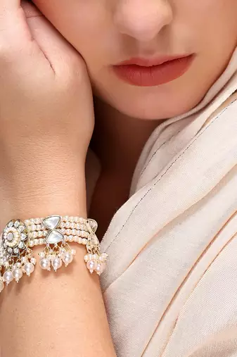 Kundan beaded chain bracelet