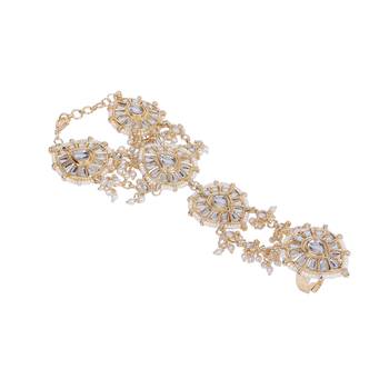 Bridal hand harness with kundan stones by leshya 4