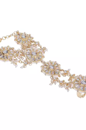 Bridal hand harness with kundan stones by leshya