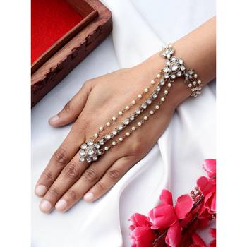 Bridal hand harness with kundan stones by leshya 2