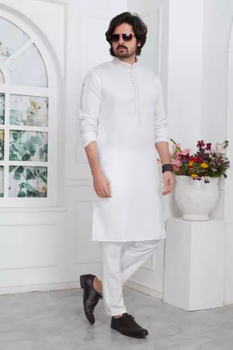 Men's off white embroidered kurta pajama