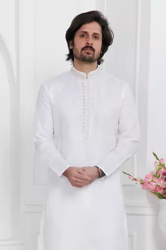 Men's off white embroidered kurta pajama