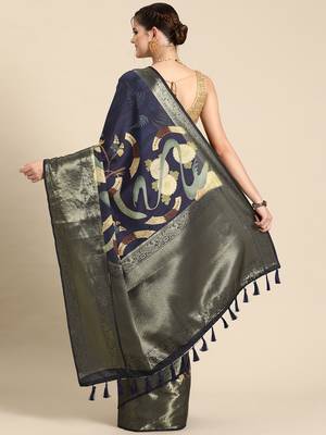 Silk land navy blue floral kanchipuram silk saree with unstitched blouse piece 2
