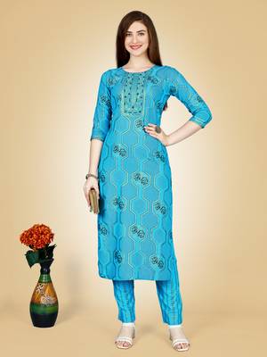 Women's turquoise heavy rayon 14 kgs embroidery kurti with pant 1