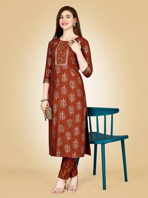 Women's brown heavy rayon 14 kgs embroidery kurti with pant 1