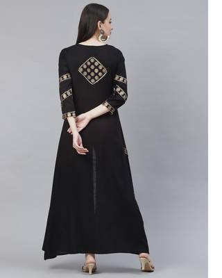 Black a-line slit kurta with pants 4