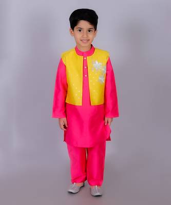 Pink kurta pyjama with jacket set 1