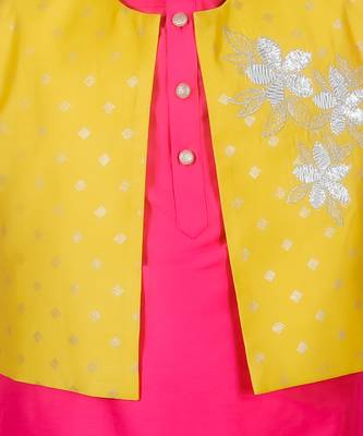 Pink kurta pyjama with jacket set 4